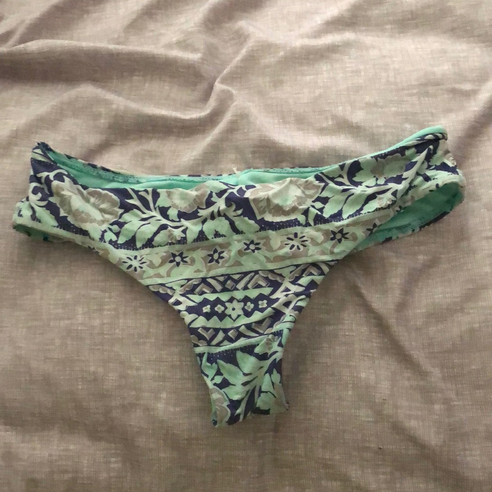Billabong bikini bottom